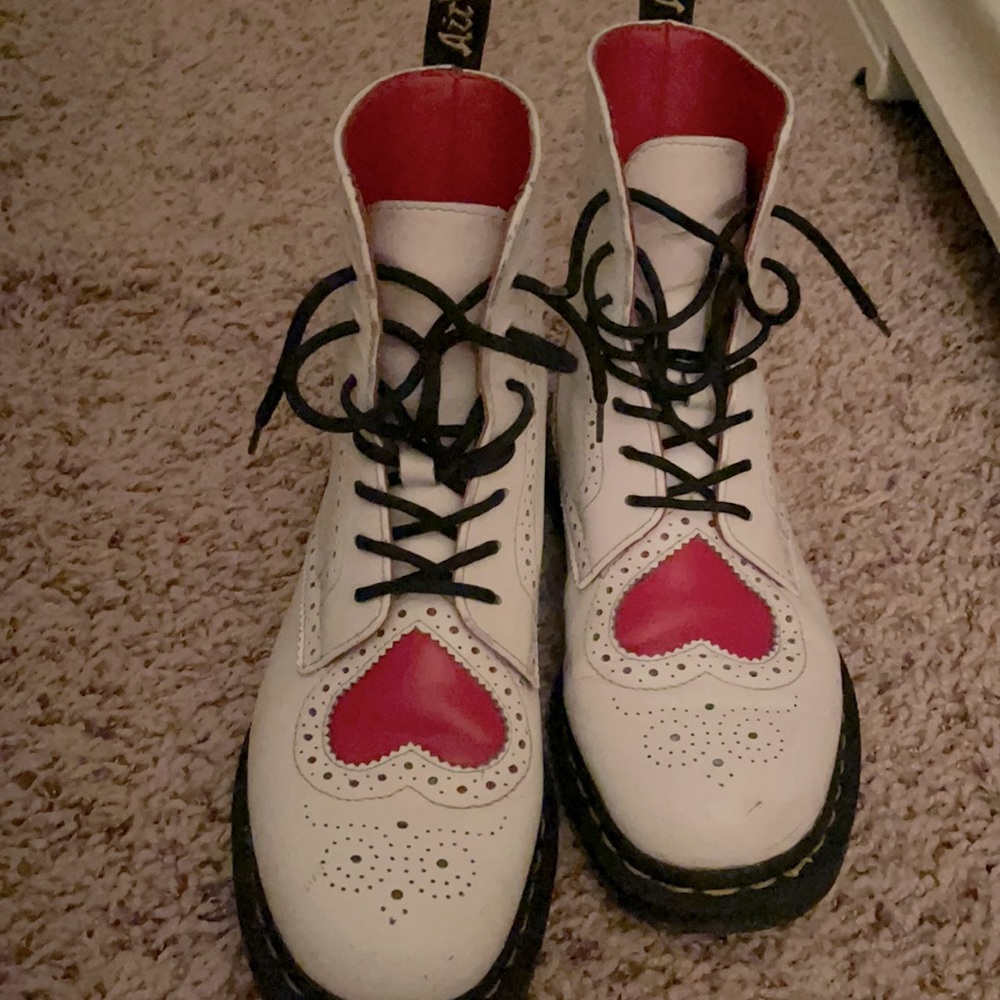 Doc Marten heart boots - Vintage